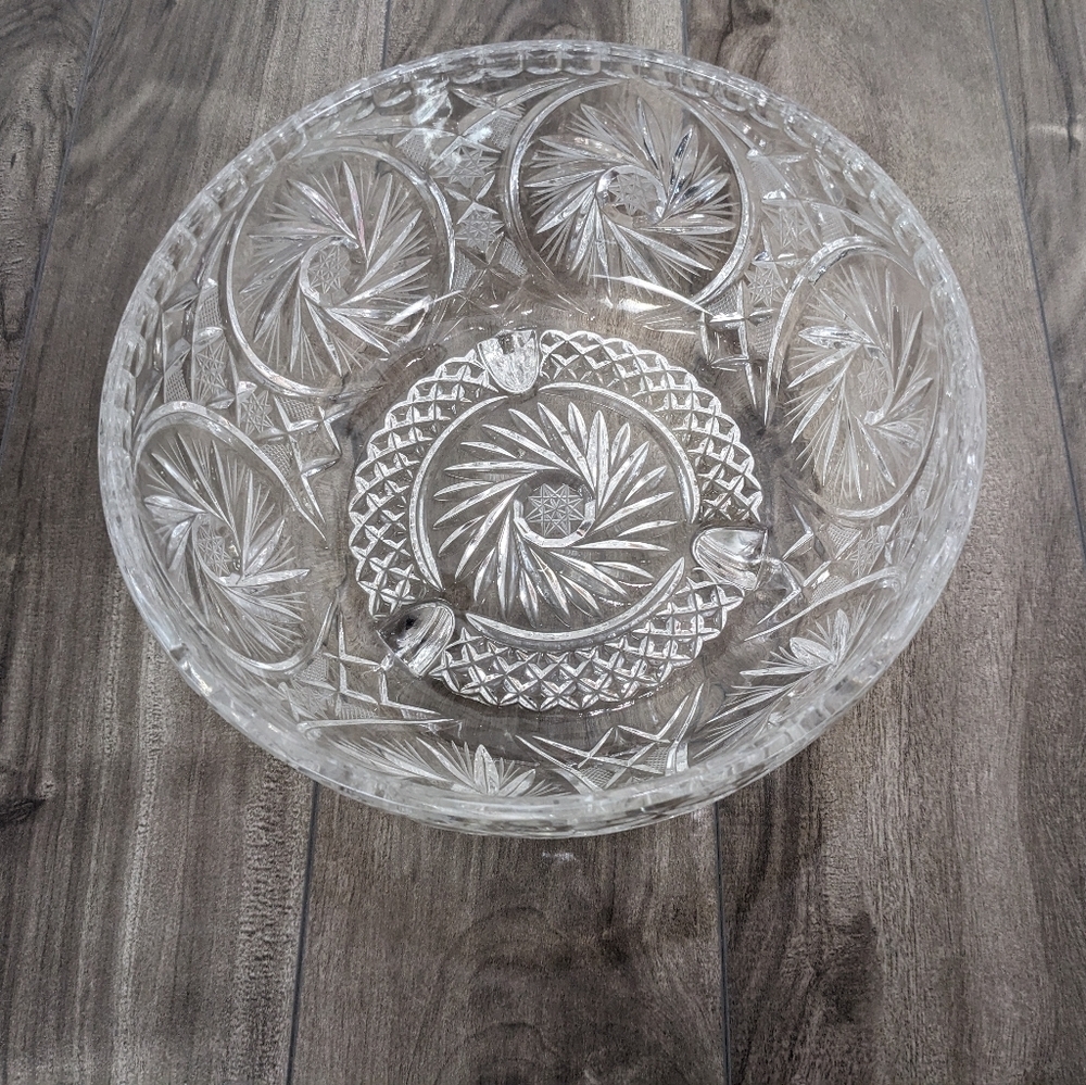 Vintage Star of David Large Pressed 3 Footed Crystal Bowl Swirl 8.5 inch Etched